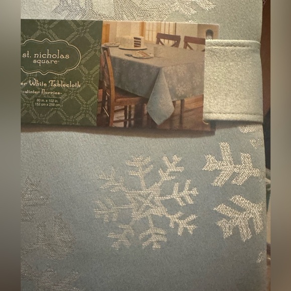 Brand new light blue with shimmery snowflakes onlong fabric table cloth - Picture 1 of 10